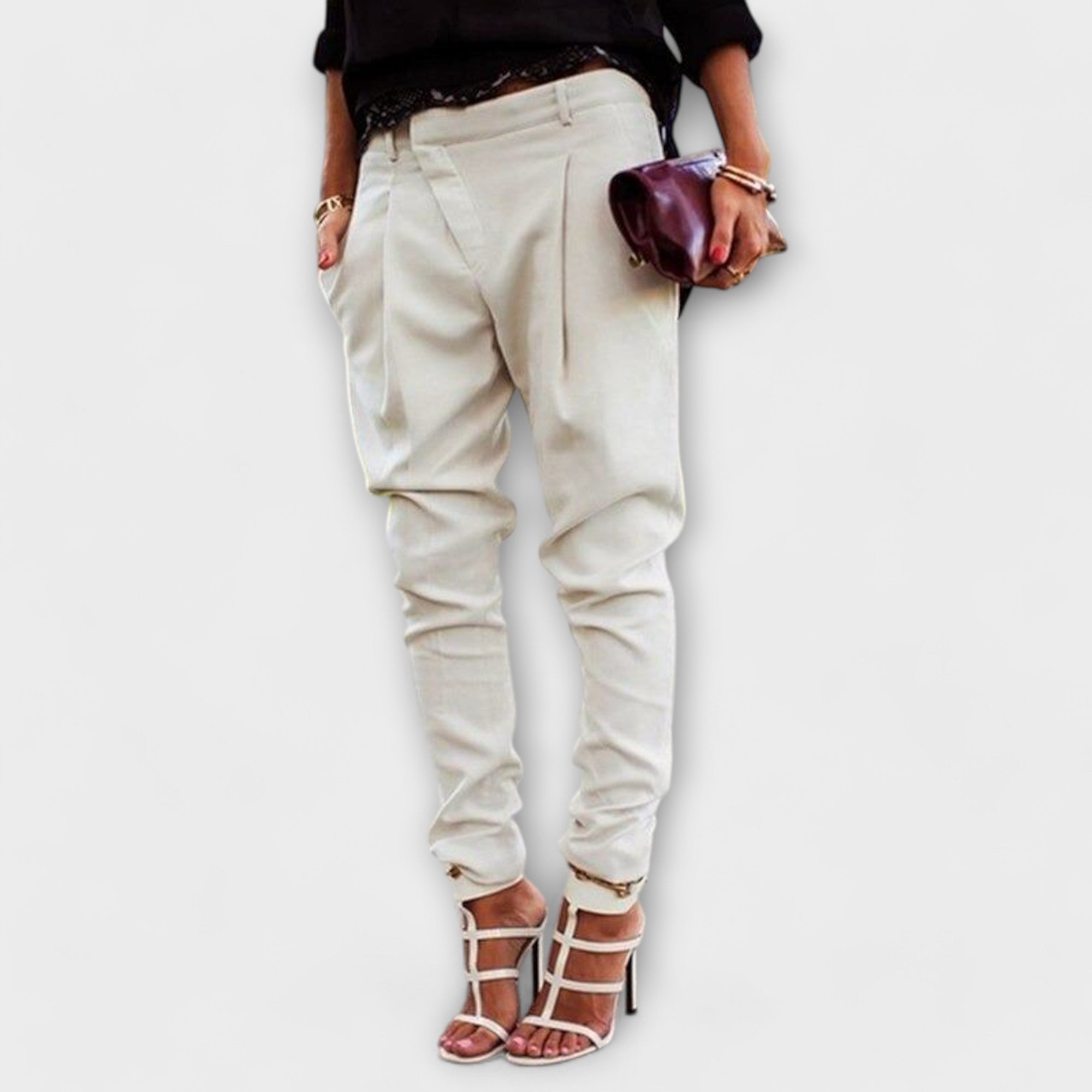 Elegante Hose mit schmalem Bein, Bundfalten, cremeweiß