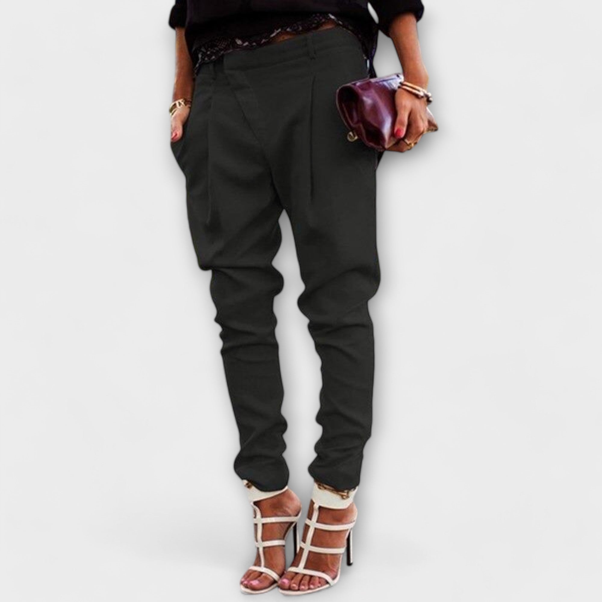 Elegante Hose mit schmalem Bein, Bundfalten, schwarz