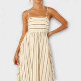 Maxi-Kleid in Beige mit Trägern, gestreiftem Muster und gerafftem Brustbereich