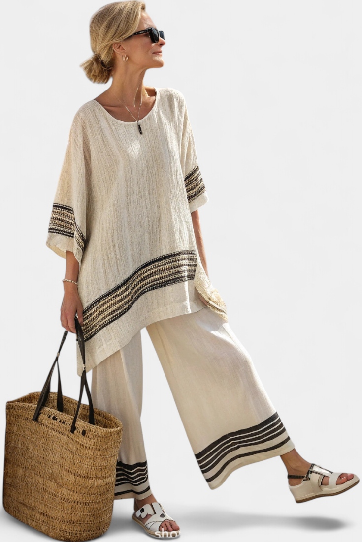 Leinen-Bambus-Set aus Tunika und Hose in hellem Naturton mit dunklen Streifen am Saum
