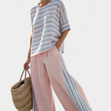 Bambus-Leinen-Set: kurzärmeliges Blau-gestreiftes Shirt und rosa weite Palazzo-Hose
