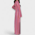 Maxikleid mit V-Ausschnitt, langen Ärmeln, pink-gelbes Muster, locker fallend