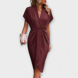 Wickel-Midi-Kleid mit V-Ausschnitt, kurzen Ärmeln und Bindegürtel, rotbraun