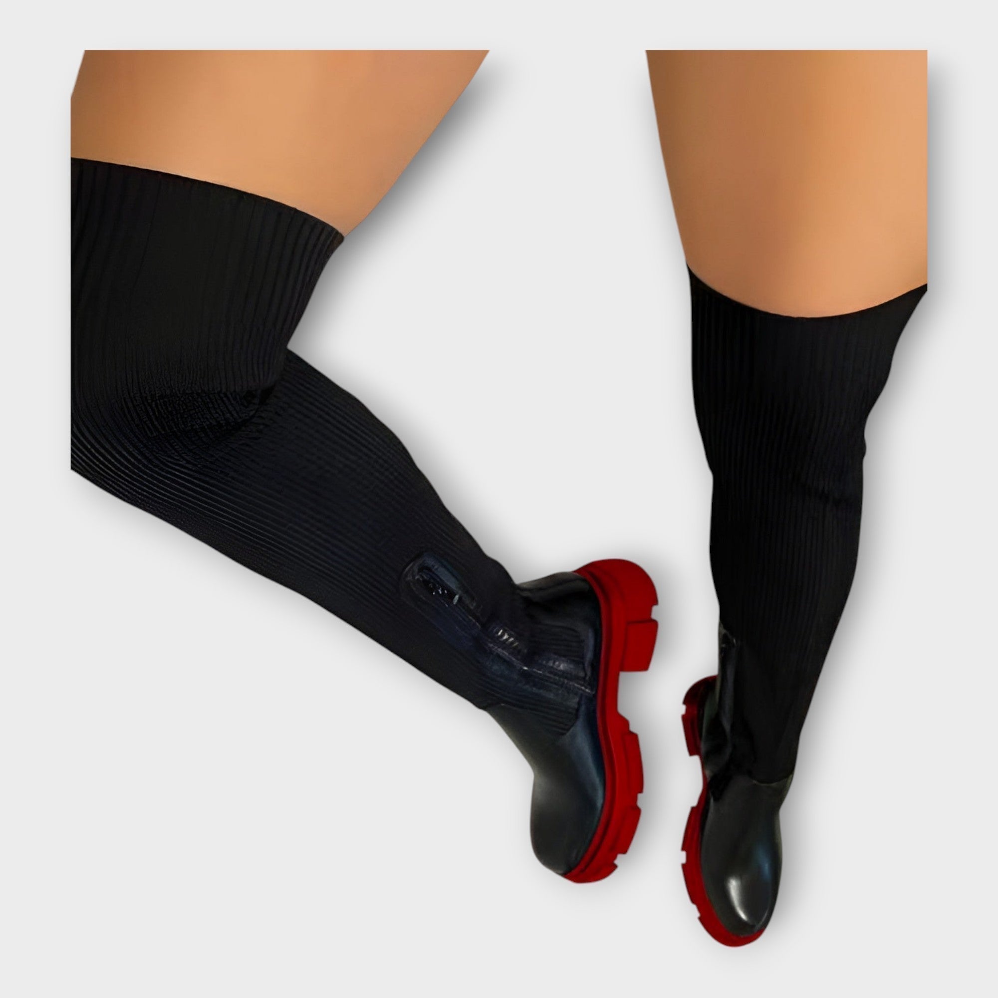 Minimalistisch gestaltete moderne Stiefel