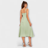 Hellgrünes Rüschentop-Kleid mit schmalen Trägern und Taillenschnürung am Rücken