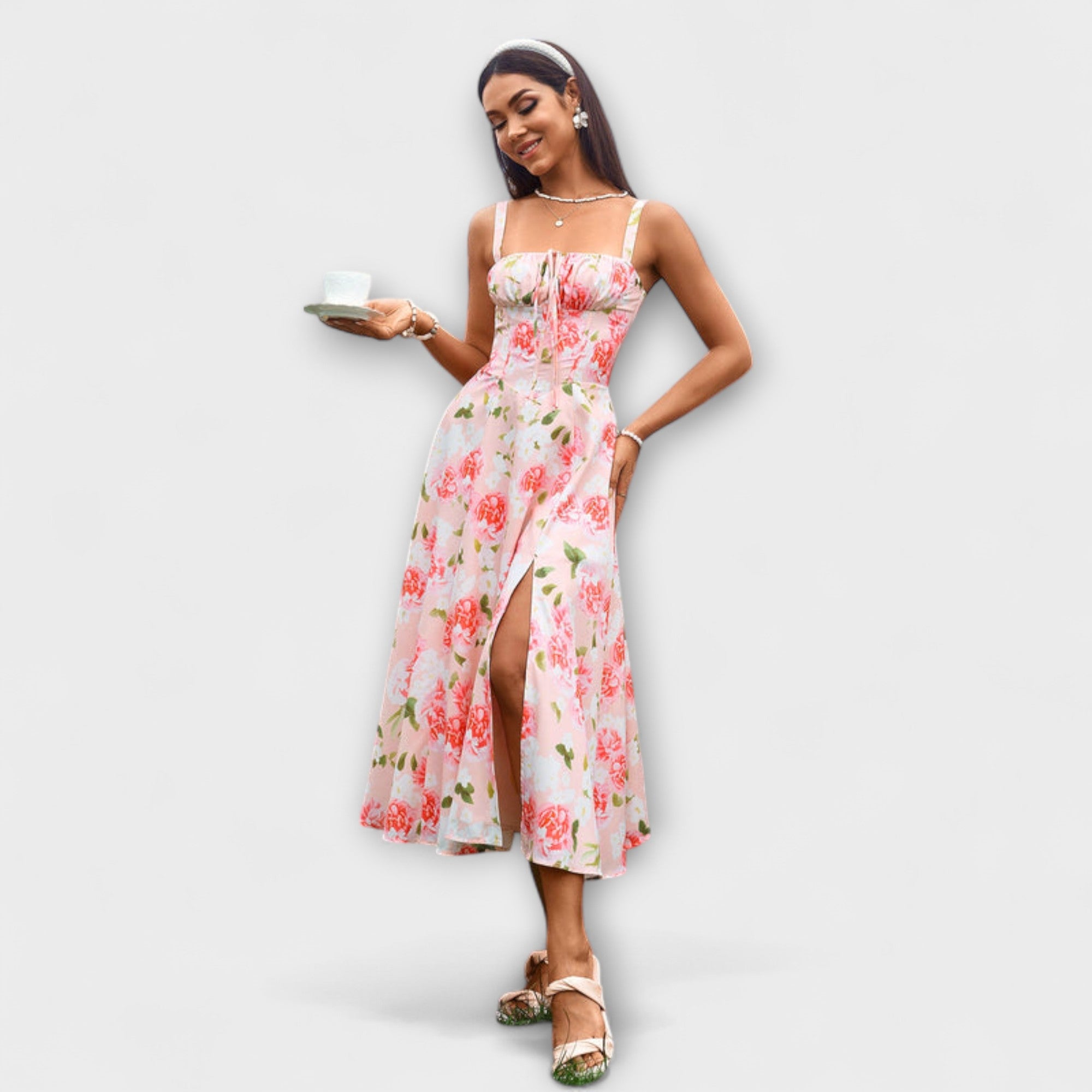 Hope Rüschentop-Kleid mit Schlitzdetail, Blumenprint in Rosa/Weiß, seitlicher Schlitz.