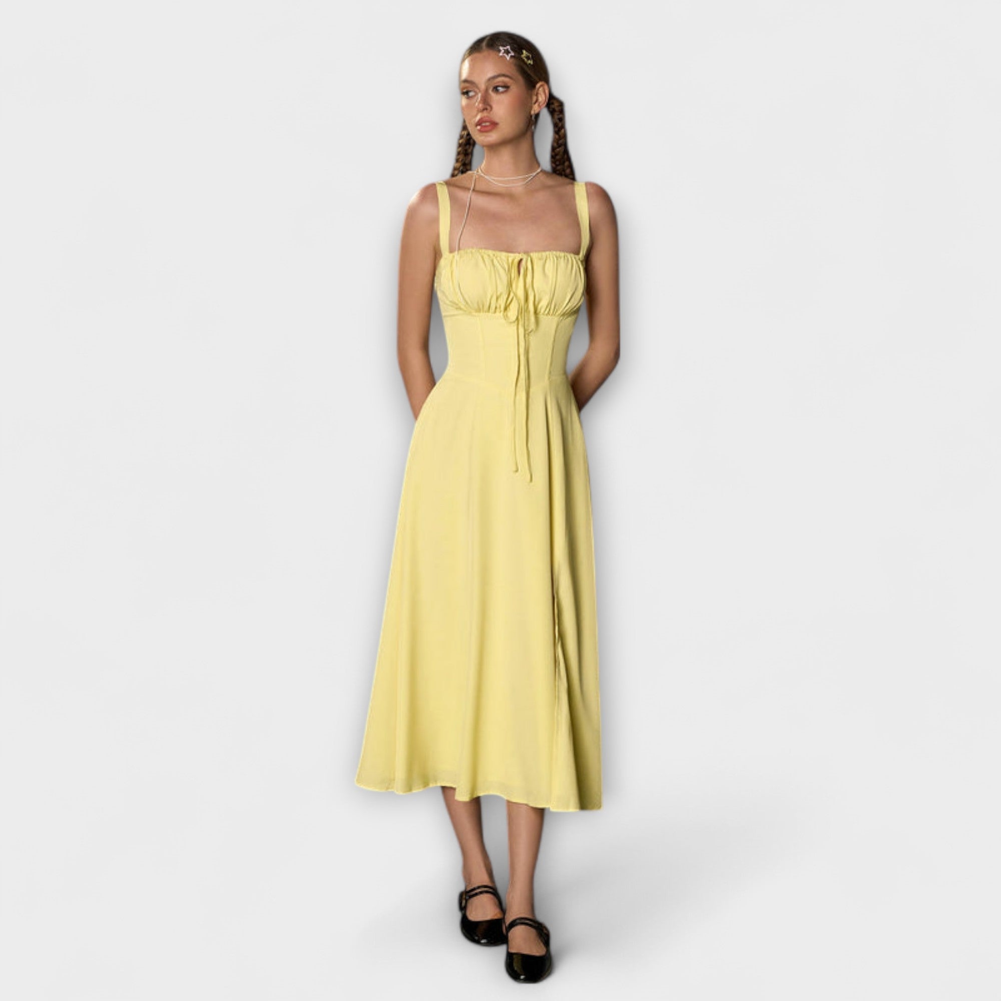 Hope Rüschentop-Kleid in Gelb mit Trägern, gerafftes Oberteil und Rock in Midi-Länge