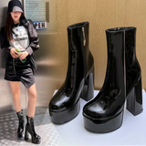 Carina - Stiefel mit extrahohem Plateau für Stil und Selbstbewusstsein
