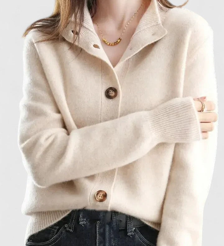 Cremefarbener Cardigan mit Knopfleiste und Kragen, lange Ärmel