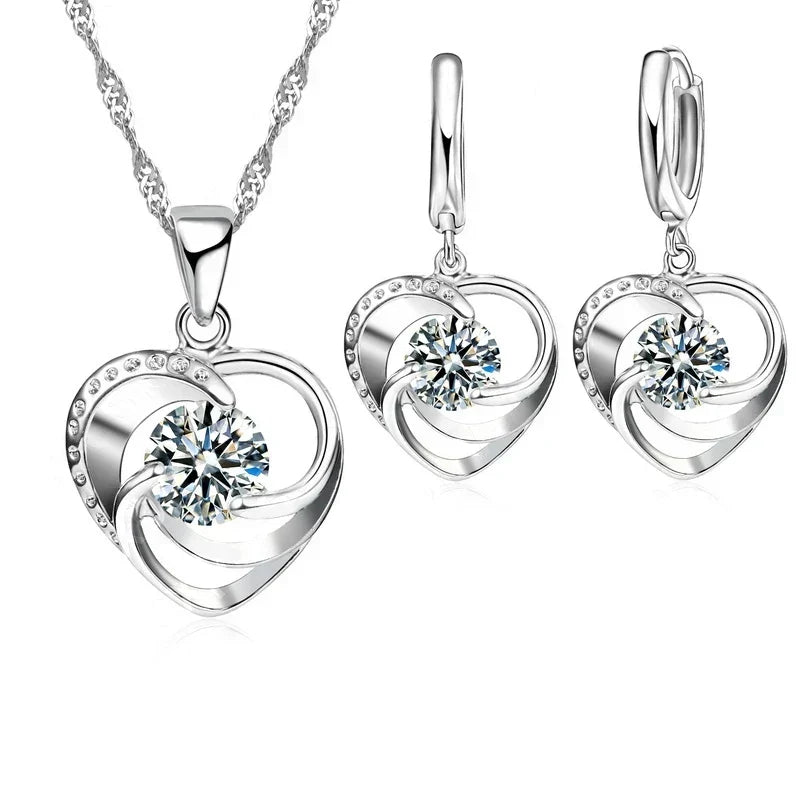 Sterlingsilber-Set: Herz-Anhänger mit Zirkonia und passenden Ohrringen