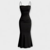 Maxi-Party-Kleid in Schwarz mit schmalen Trägern und gerafftem Taillenbereich