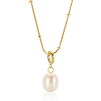 "Pauline – Goldkette mit Perlenanhänger" can be rewritten as "Pauline – Goldene Halskette mit Perlenanhänger".
