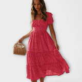 Rotes Maxikleid mit Blumenmuster, Puffärmeln und gerafftem Rockbund