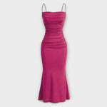 Maxi-Party-Kleid in Pink mit schmalen Trägern und gerafftem Taillenbereich
