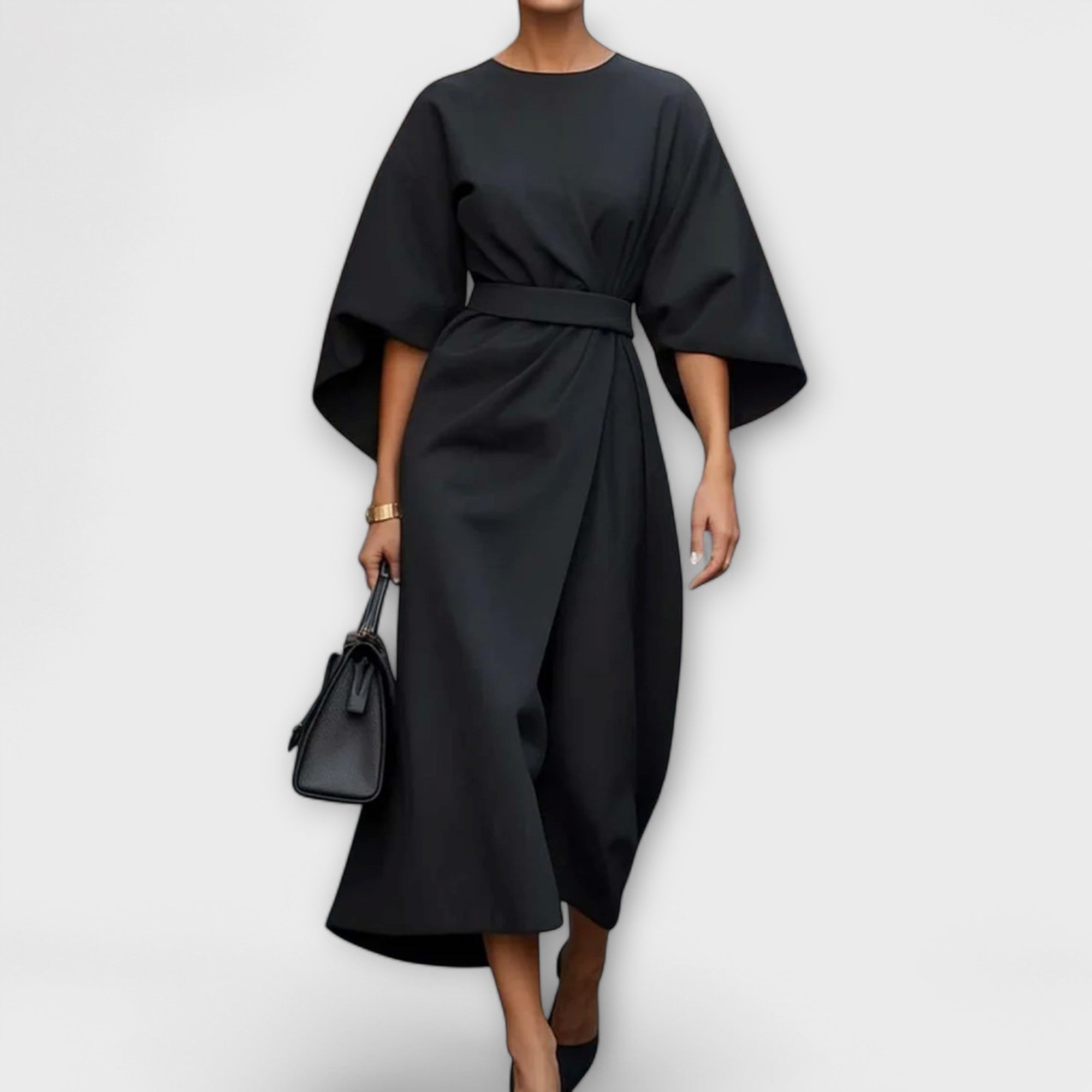 Elegantes Kleid mit Ärmeln, taillierter Gürtel, knielang, schwarz, fließender Drapéffekt