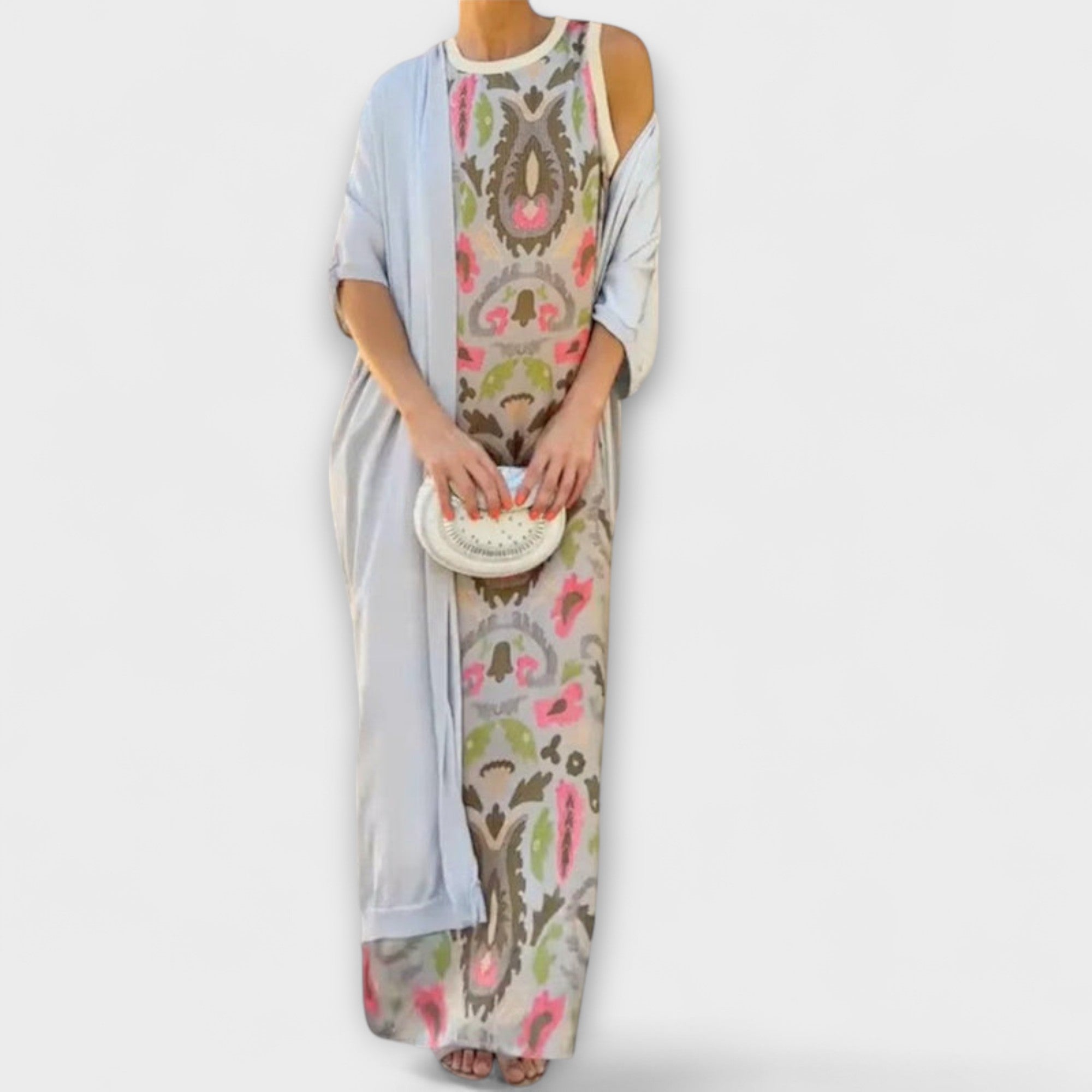 Maxikleid mit Cardigan: langes Kleid mit Pastell-Ornamenten, weißlich schimmernder Cardigan