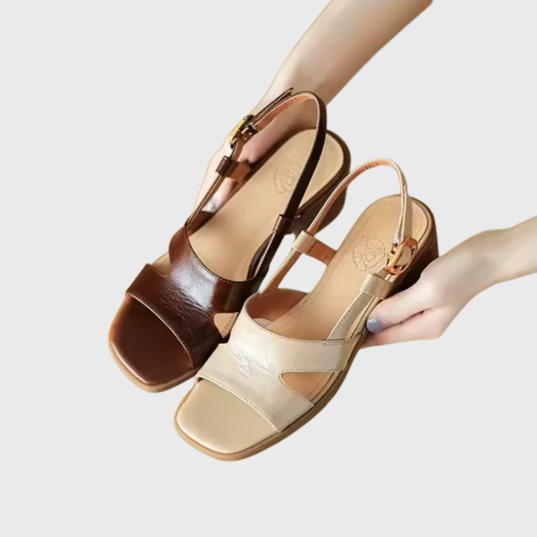 Bequeme Sandalen mit zwei Riemen, braun und aprikose, gepolsterter Fußbett-Optik