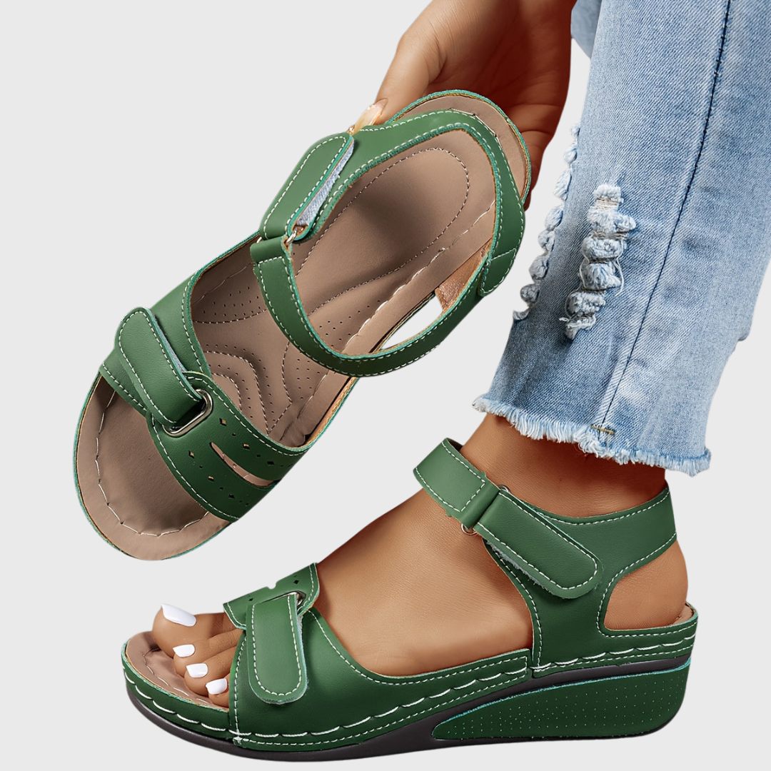 Orthopädische Sandalen, Grün, Klett- und Riemenverschluss, gepolsterte Sohle