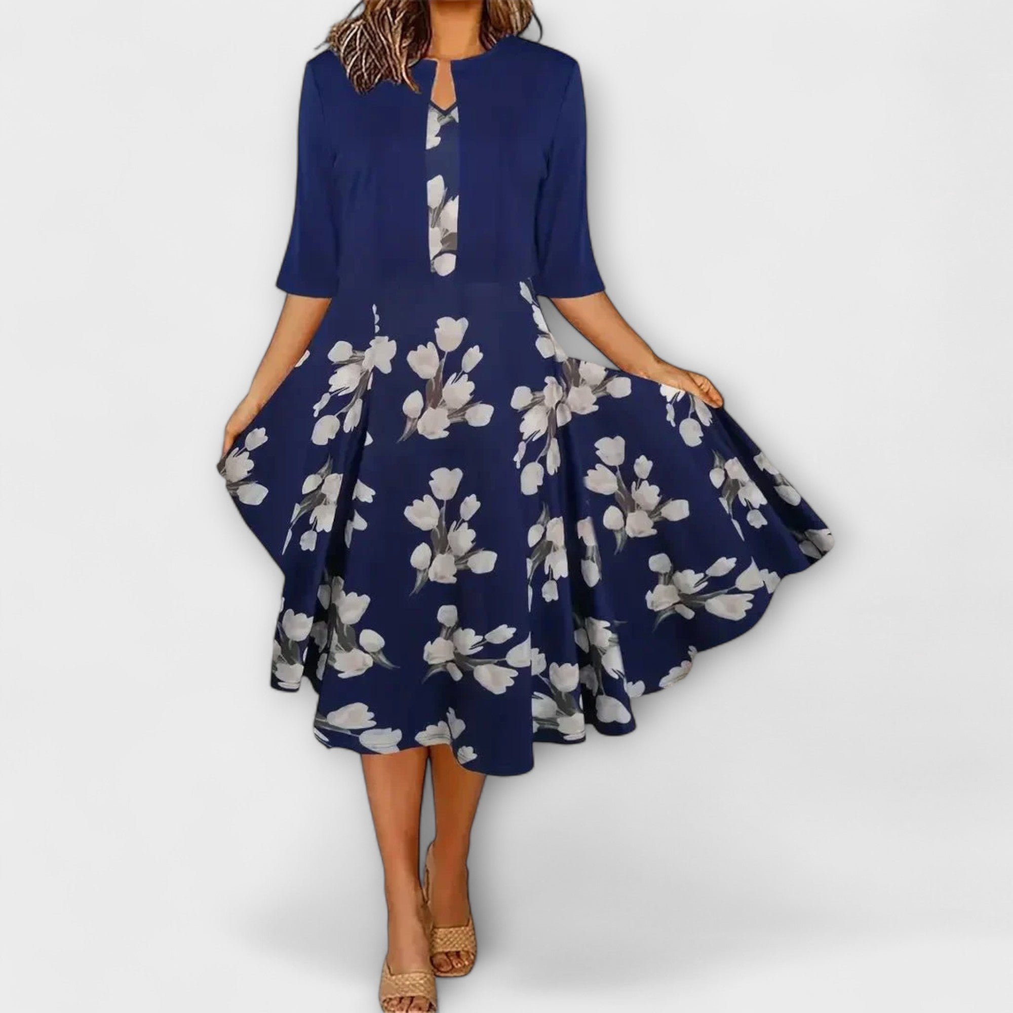 Midi-Kleid mit Blazeroptik, marineblau mit großem weißem Blumenmuster, Glockensaum