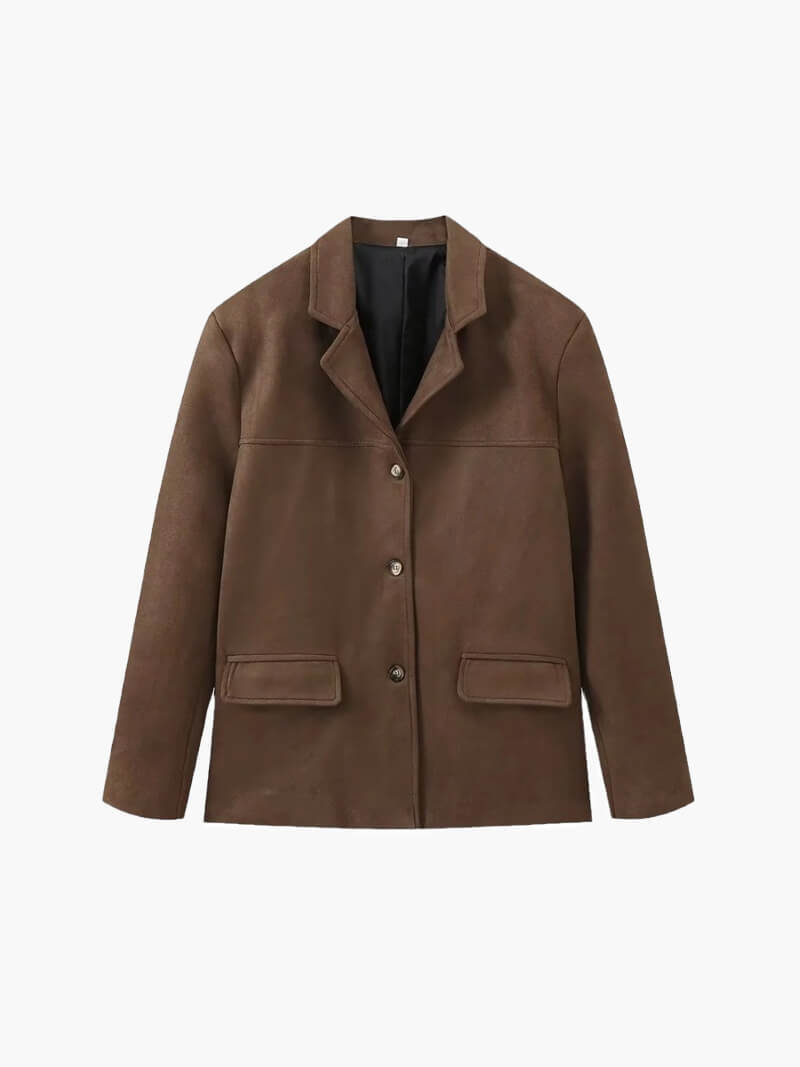 Matilda Jacke, dunkelbraun, Revers mit V-Ausschnitt, Knöpfe vorn, aufgesetzte Taschen