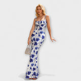 Langes Abendkleid mit gebundenen Trägern, blau-weißer Blumenprint, gerade Silhouette