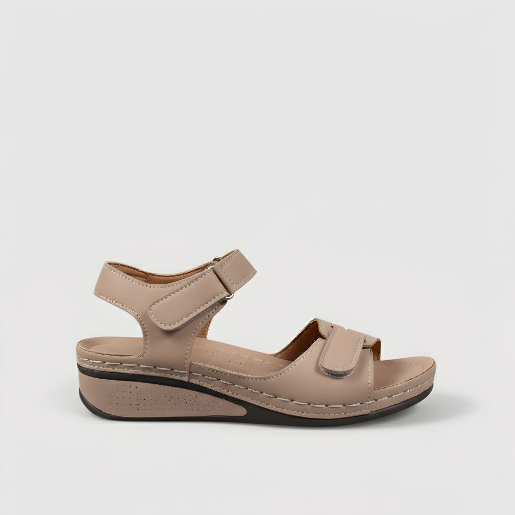 Bequeme Sandalen in Khaki mit zwei Klettriemen und gepolsterter Sohle