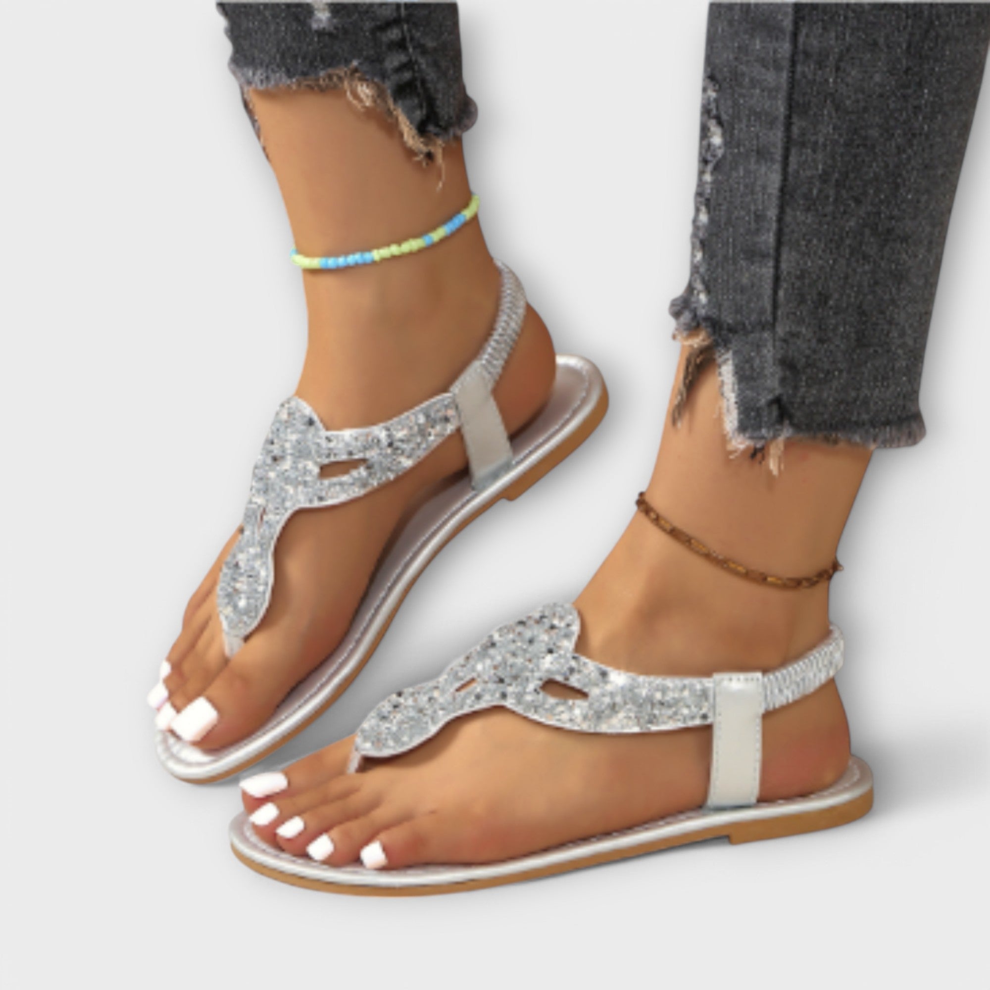 Orthopädische Sandalen mit Kristallbesatz, silberfarbenem Riemchen und Knöchelriemen