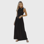 Schwarzes ärmelloses Maxikleid mit figurbetontem Oberteil und gerafftem Rock