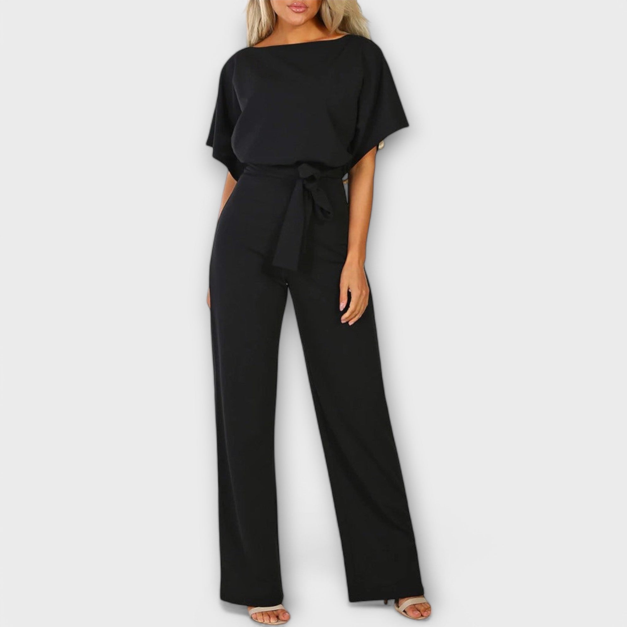 Schwarzer Jumpsuit mit weiten Beinen, lockerer Passform, Bindegürtel in der Taille