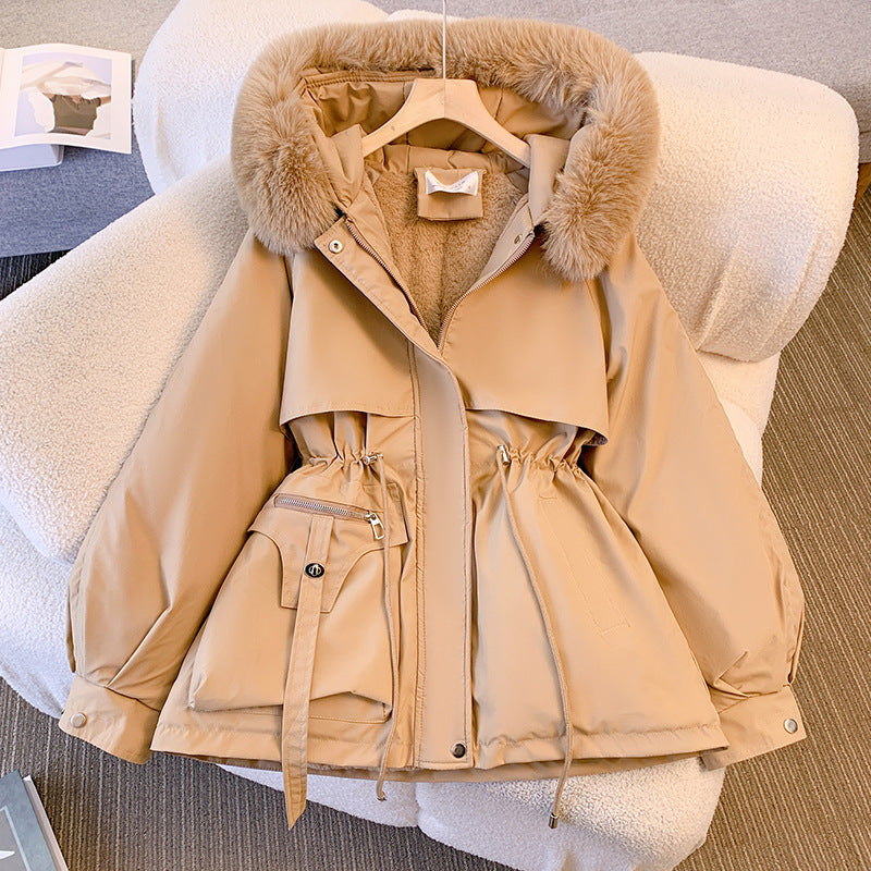 Glam-Winterjacke Khaki mit beigem Kunstfellkragen, gefütterter Kapuze und Taschen