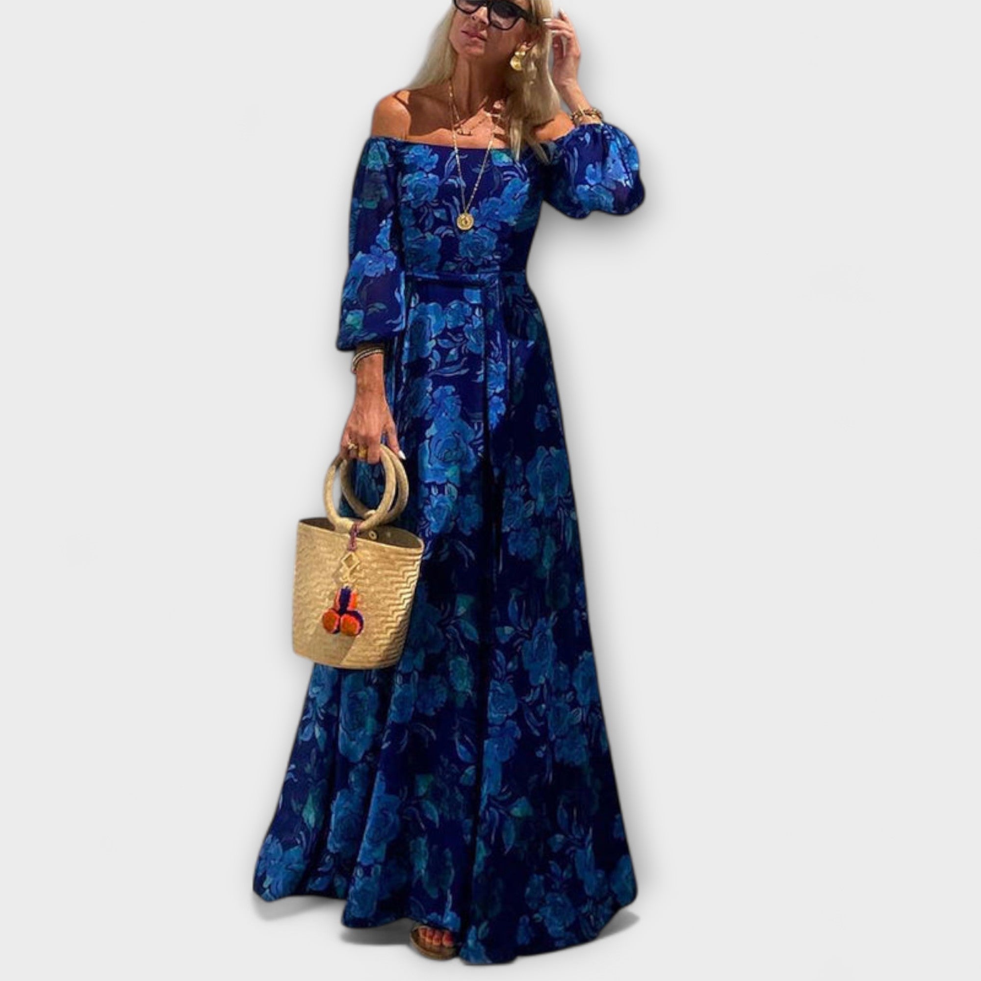 Maxikleid mit schulterfreiem Carmen-Ausschnitt, blauem Floralmuster und langem Glockenrock
