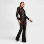 Spitzen-Jumpsuit mit Korsett, seitliche Ansicht, schwarzer Spitzenstoff, hoher Bund