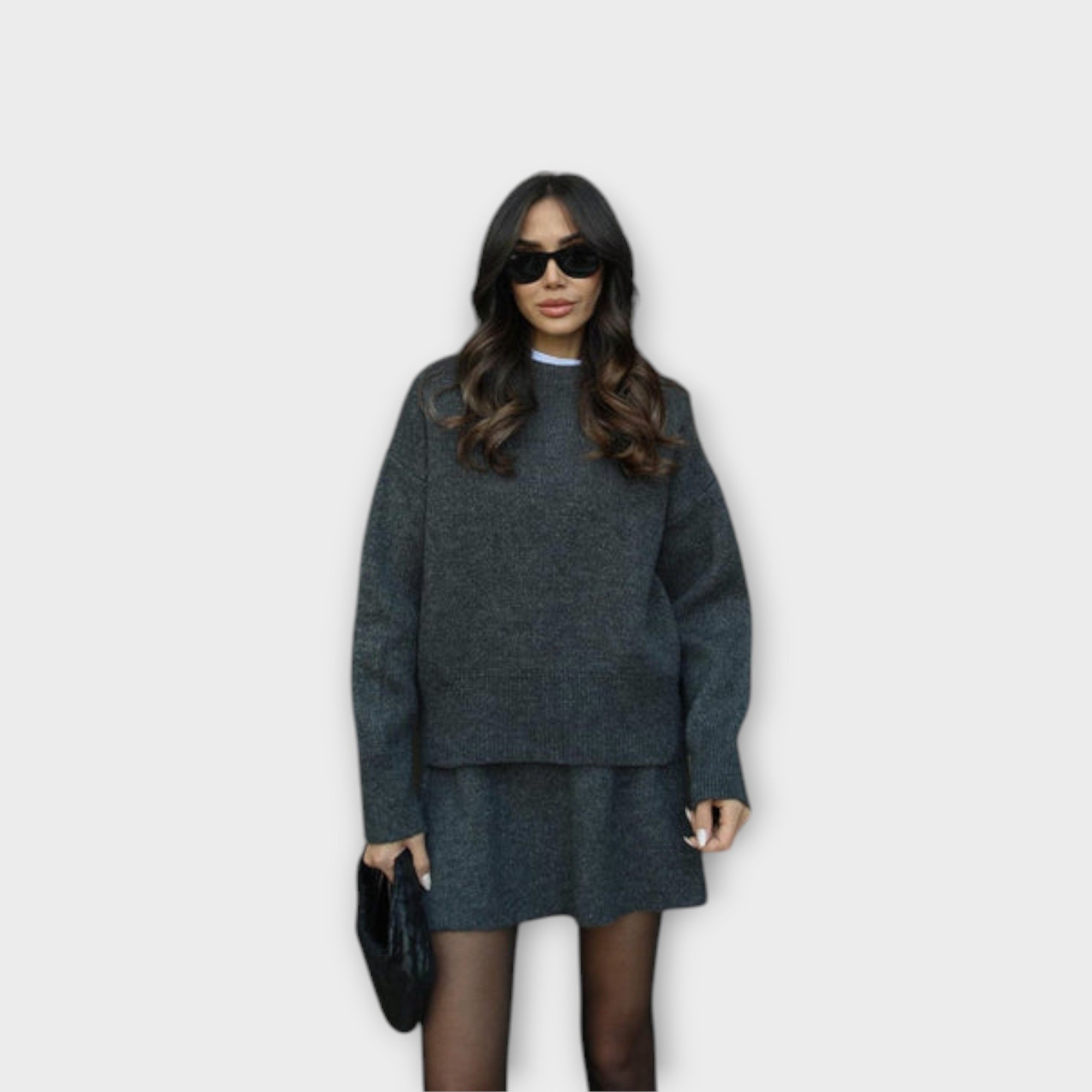 Lässiges Strickset: Pullover und Rock in Grau meliert mit Rundhalsausschnitt
