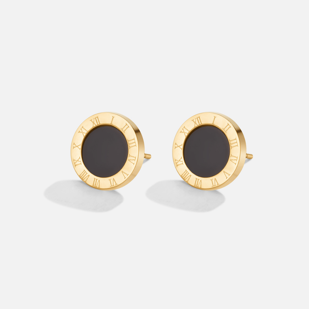 Runde Ohrstecker mit schwarzem Mittelpunkt, goldfarbenem Rand und römischen Ziffern