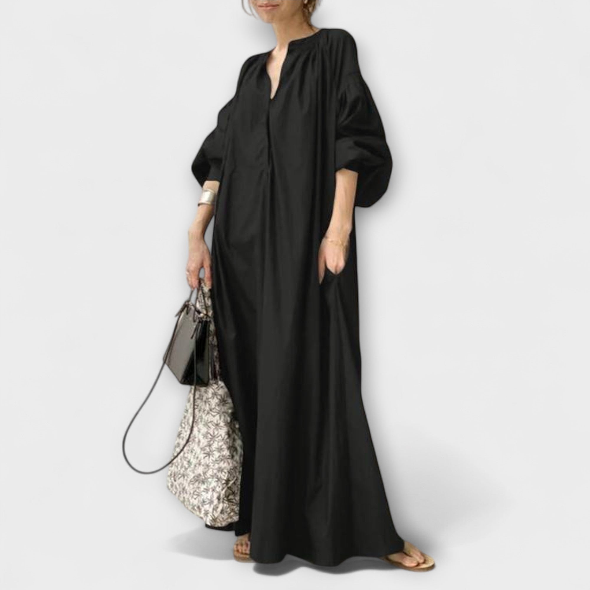 Elegantes Midikleid in Schwarz mit Knopfleiste, V-Ausschnitt und weiten Ärmeln