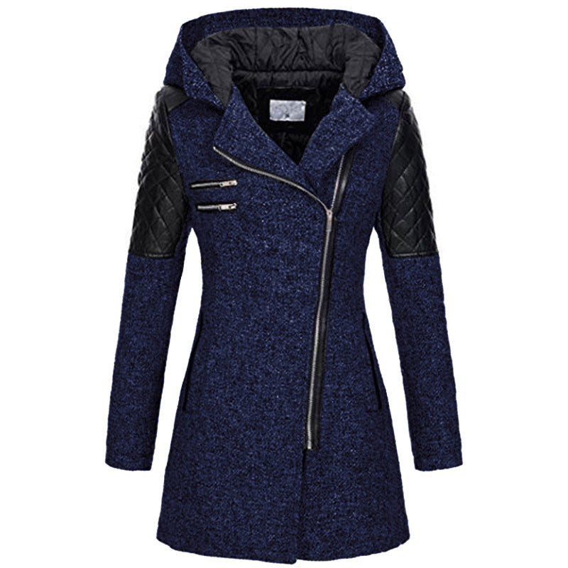 Winterjacke in Dunkelblau mit Kapuze, Reißverschluss und gesteppten Ärmeln