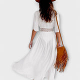 Boho-Midikleid mit Rundhalsausschnitt hinten, Häkelgürtel und fließendem Rock