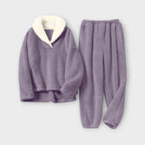 Lavendelfarbenes Flanell-Set: Kapuzenoberteil mit Plüschkragen und Jogginghose
