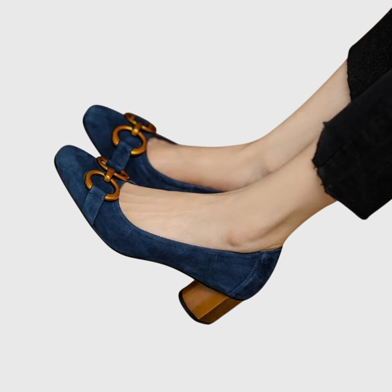 Dorothy High Heels aus dunkelblauem Veloursleder mit goldener Schleifen-Schnalle, mittlerer Blockabsatz
