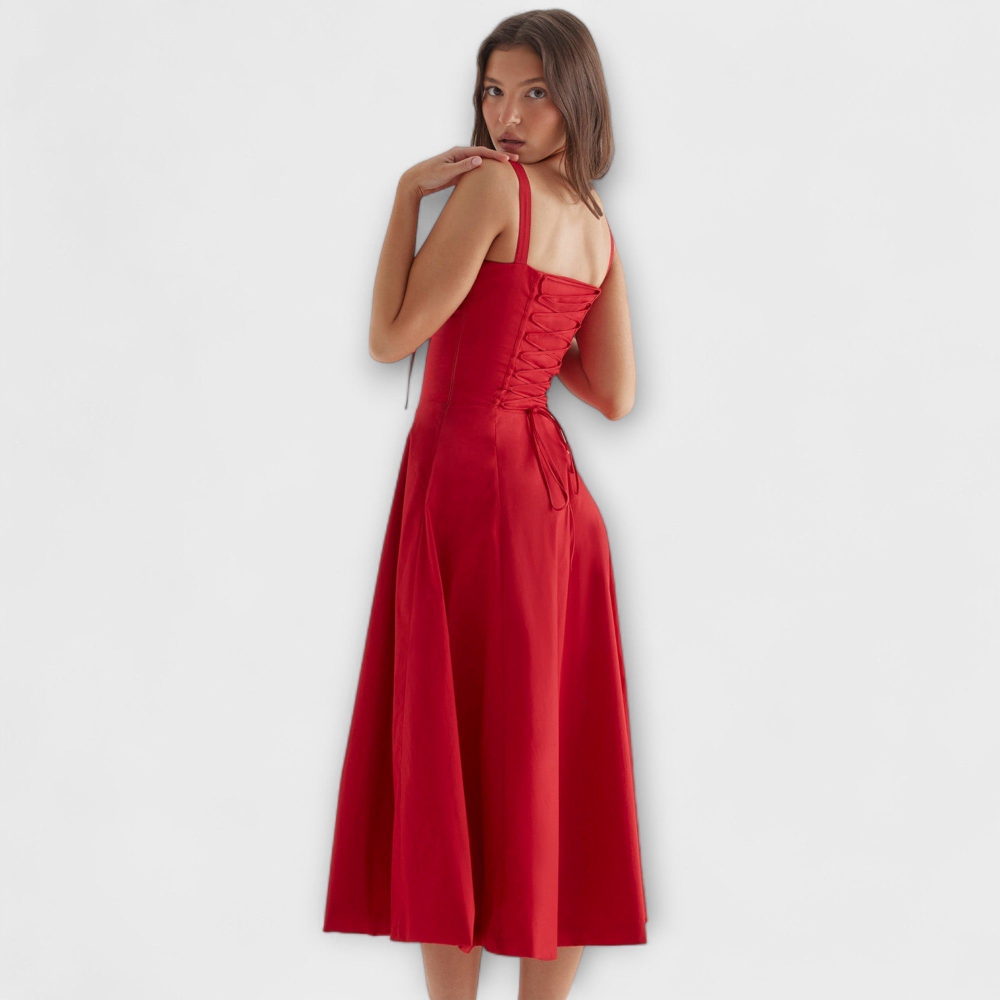 Zipporas Bustierkleid in Rot, Spaghetti-Träger, Taillendetails, knielang