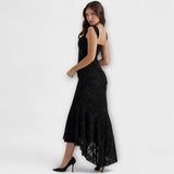 Schwarzes langes Korsettkleid mit eckigem Ausschnitt und gerafftem Faltenrock, ärmellos