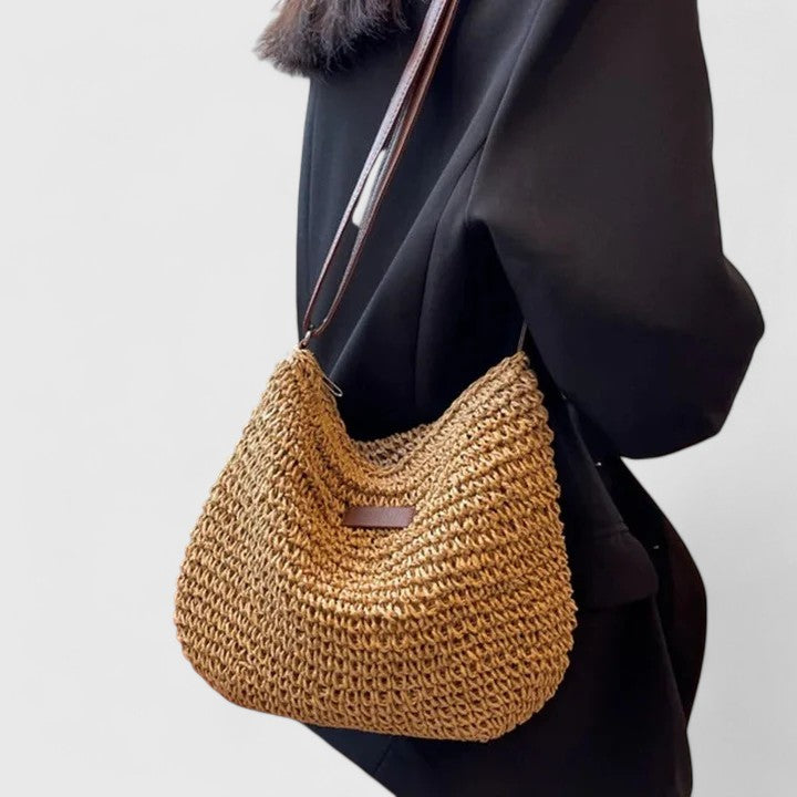 Bertille Handtasche geflochten, beiger Ton, Hobo-Form mit Lederapplikation