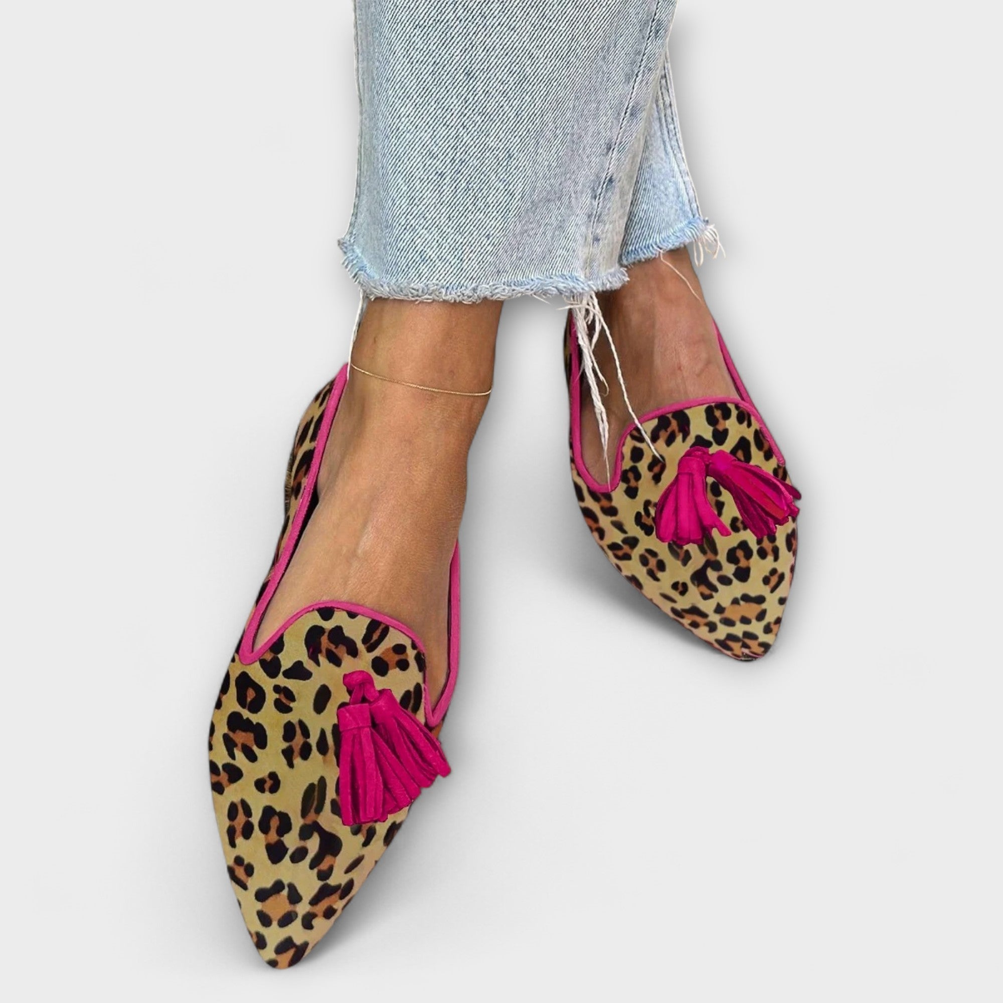 Bronte-Spitzenschuhe: Leopardenmuster, pinke Borte, Fransen vorne.
