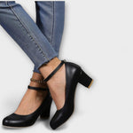 Schwarze Pumps mit klobigem Absatz, Knöchelriemen und Schnallenverschluss