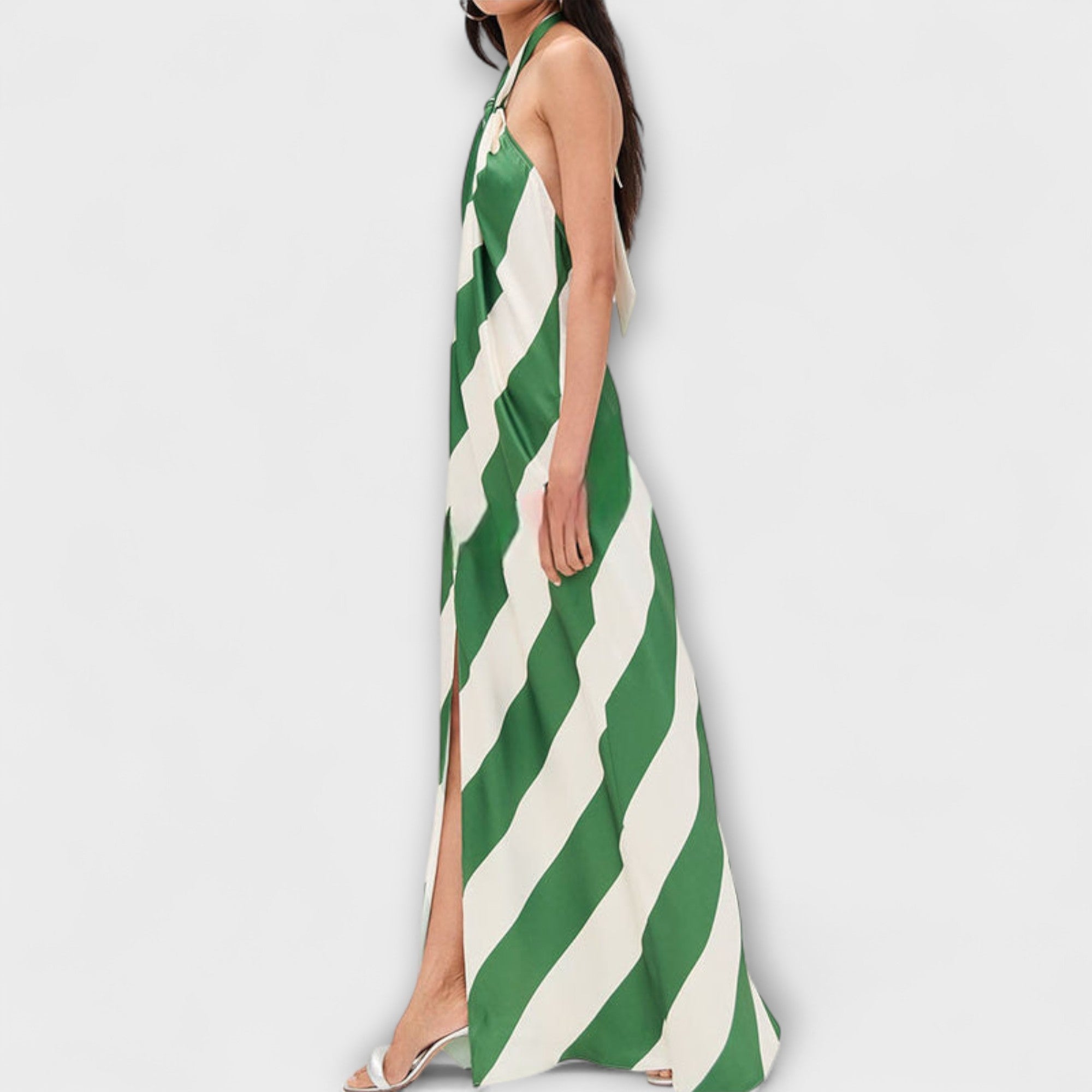 Maxikleid mit diagonalen Grün-Weiß-Streifen, seitlicher Beinschlitz, Halter mit Knoten