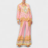 Set aus lockerem Hemd und Hose mit weitem Bein, rosa mit goldfarbenem Paisley-Print