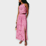 Zweiteiliges Spitzen-Set in Rosa: ärmelloses Croptop und langer Rock mit Schlitz