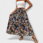 Weit schwingender Rock mit Paisley-Muster in Schwarz und Bunt, elastischer Bund
