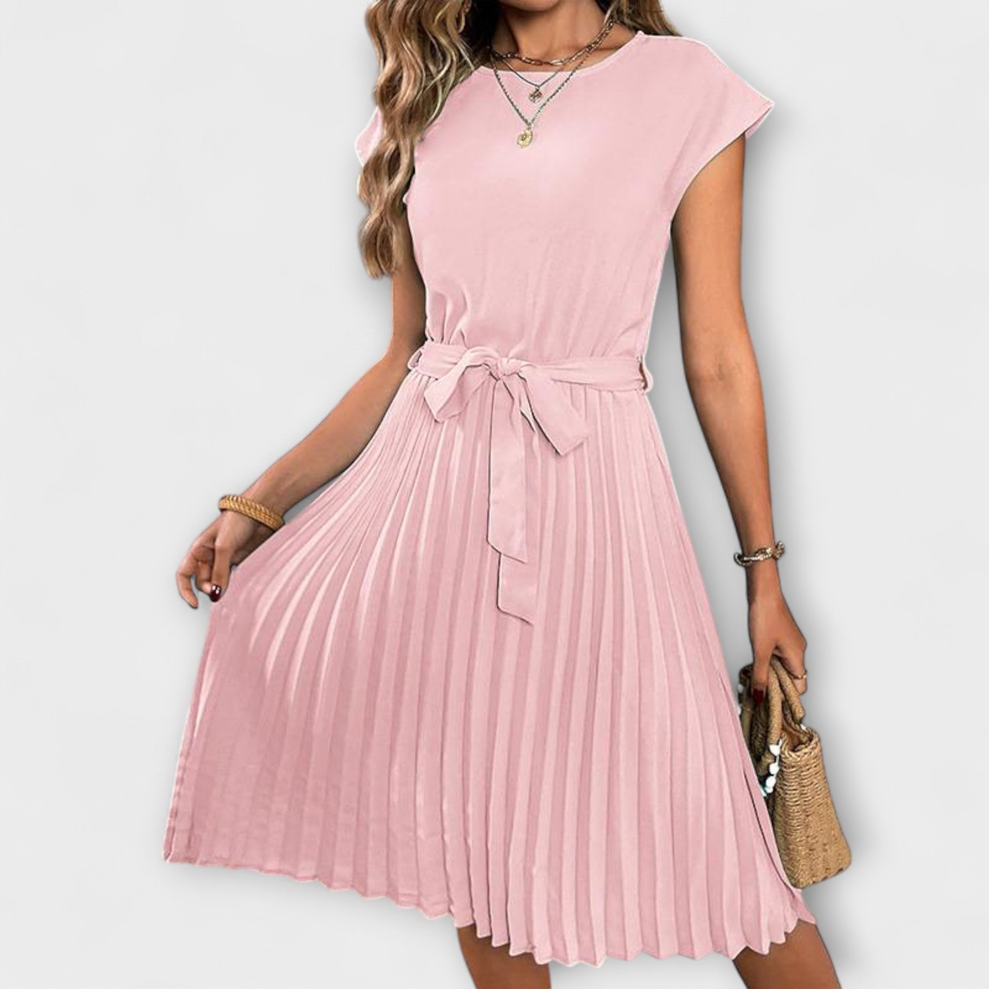 Midikleid mit kurzen Ärmeln, O-Ausschnitt und plissiertem Rock, taillengürtel gebunden, rosé.