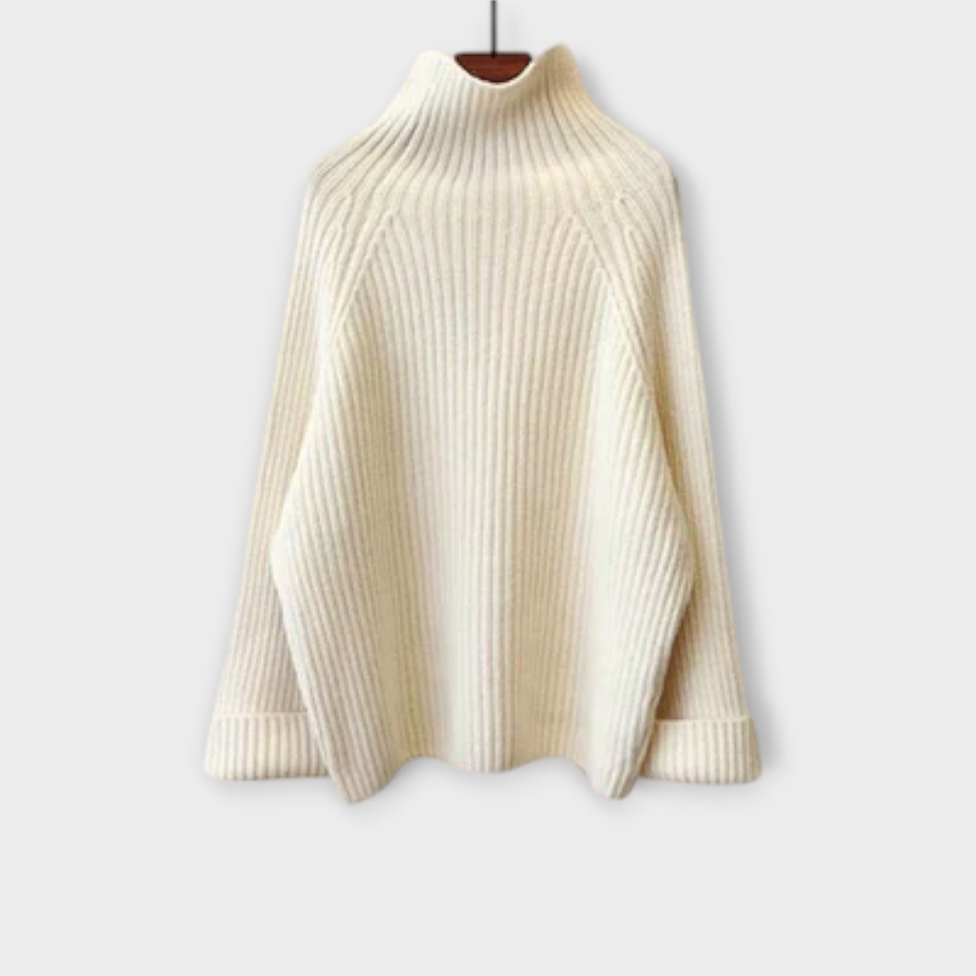 Rollkragenpullover aus Rippstrick in Creme mit langen Ärmeln